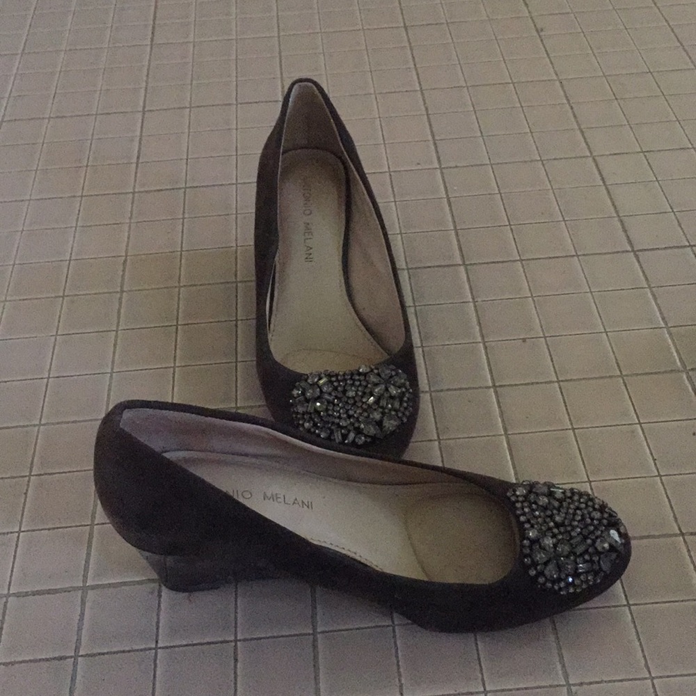 Shoes - Picture 3 of 3